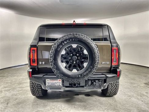 Used 2024 GMC Hummer EV 2X w/ Extreme Off-Road Package image 7