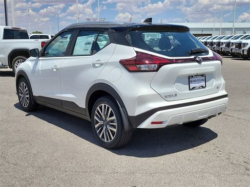 New 2024 Nissan Kicks SV image 7