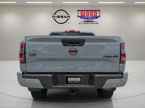 Used 2023 Nissan Frontier PRO-4X w/ Technology Package AWD/4WD image 3