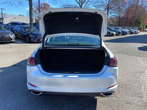 Certified 2023 Lexus ES 350 w/ Premium Package image 30