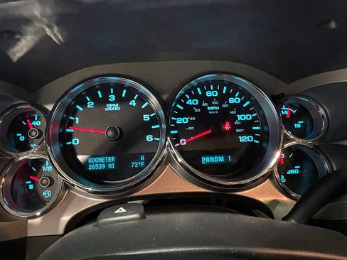 Used 2011 GMC Sierra 2500 SLE w/ SLE Preferred Package AWD/4WD image 64