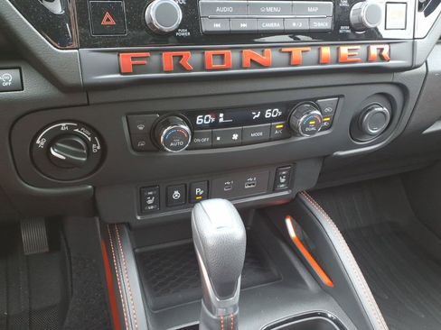 Used 2025 Nissan Frontier PRO-4X w/ Pro Premium Package AWD/4WD image 18