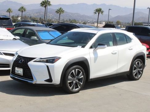 Certified 2024 Lexus UX 250h FWD image 3