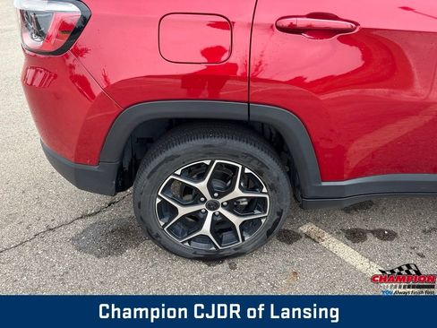Used 2025 Jeep Compass Limited AWD/4WD image 34