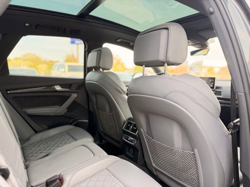 Used 2018 Audi SQ5 Prestige AWD/4WD image 20