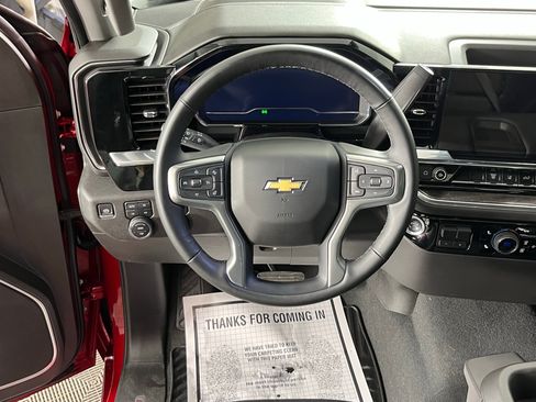 Used 2025 Chevrolet Silverado 3500 LTZ AWD/4WD image 26