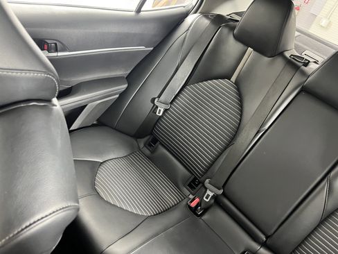 Used 2021 Toyota Camry SE image 21