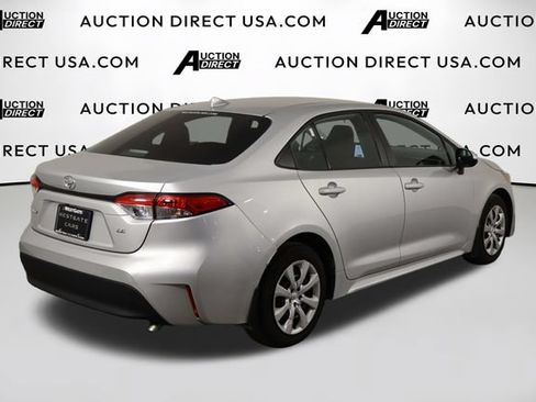 Used 2025 Toyota Corolla LE FWD image 39