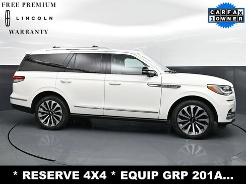 Used 2022 Lincoln Navigator Reserve AWD/4WD image 34