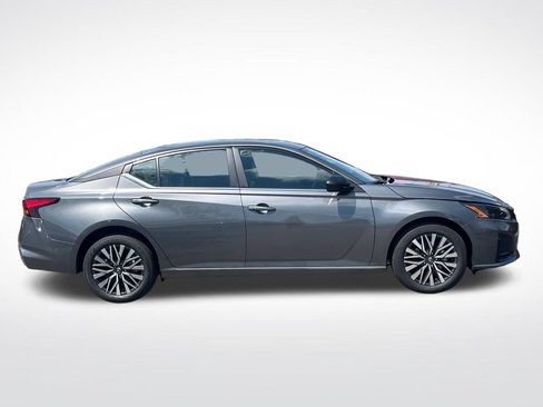 New 2026 Nissan Altima 2.5 SV AWD/4WD image 6