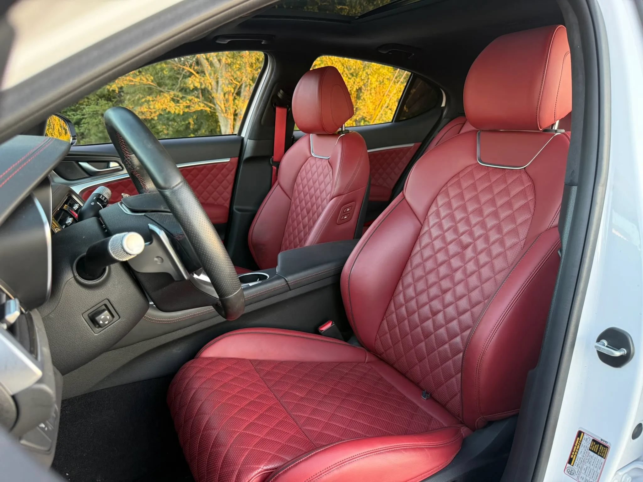 Used 2024 Genesis G70 3.3T Advanced w/ Sport Prestige Package RWD image 28