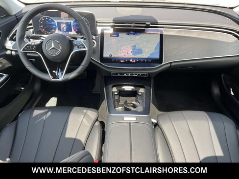 New 2026 Mercedes-Benz E 350 4MATIC Sedan image 12