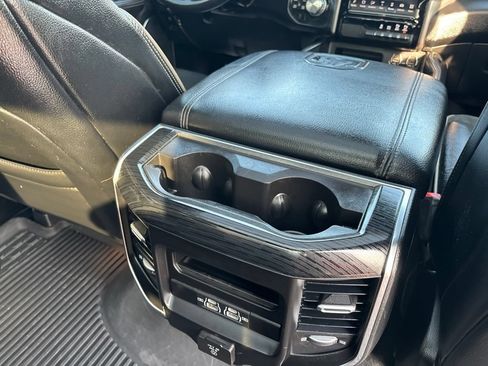 Used 2023 RAM 1500 Laramie AWD/4WD image 23