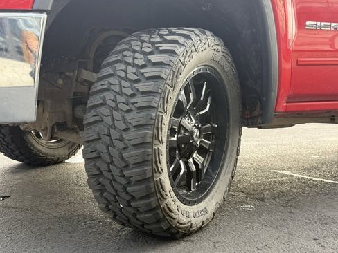 Used 2018 GMC Sierra 1500 SLE image 32