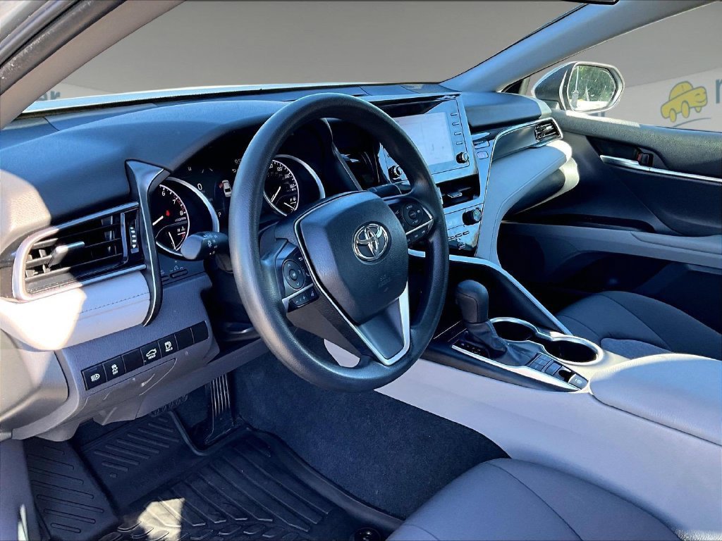 Used 2024 Toyota Camry LE AWD/4WD image 8