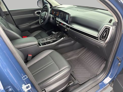 Used 2025 Kia Sorento S w/ Panoramic Sunroof Package AWD/4WD image 11