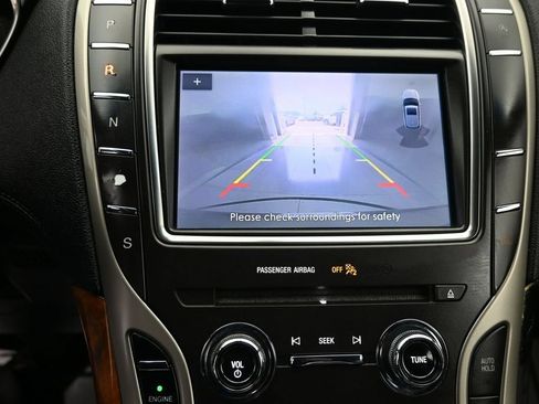 Used 2024 Chevrolet Traverse RS FWD image 9