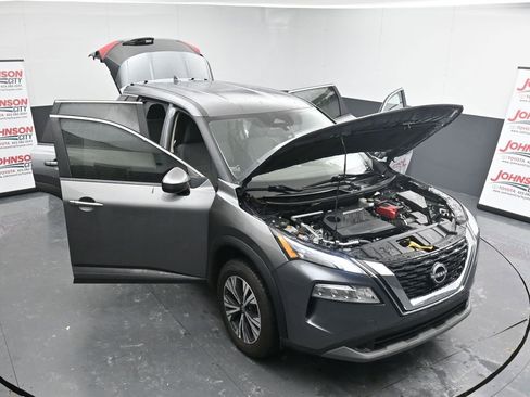 Used 2023 Nissan Rogue SV image 37