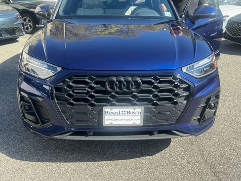 Used 2024 Audi Q5 2.0T Premium w/ Summer of Audi Package image 2