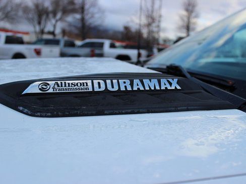 Used 2023 Chevrolet Silverado 2500 LT image 3