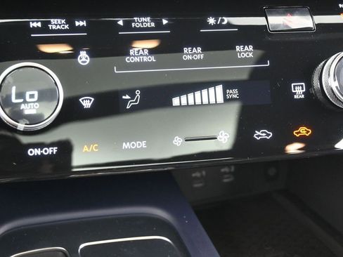 New 2026 INFINITI QX60 Sport image 12