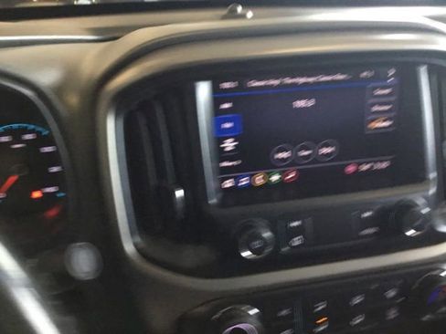 Used 2019 Chevrolet Colorado Z71 image 13