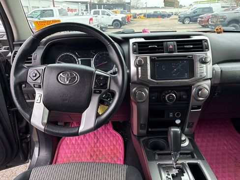 Used 2016 Toyota 4Runner SR5 image 19
