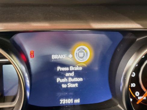 Used 2021 Jeep Gladiator Sport AWD/4WD image 3