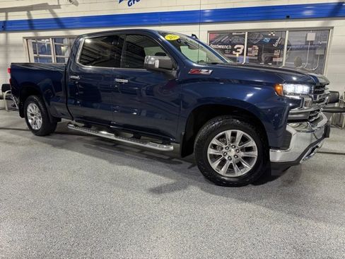 Used 2020 Chevrolet Silverado 1500 LTZ w/ LTZ Premium Package image 2