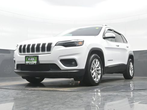 Used 2019 Jeep Cherokee Latitude w/ Cold Weather Group image 24