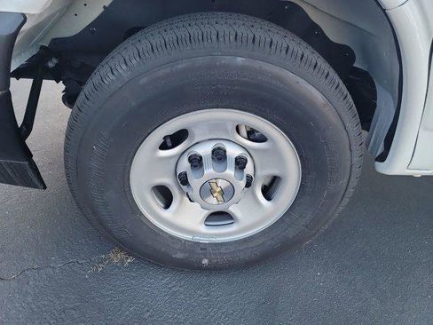 New 2025 Chevrolet Express 2500 w/ Driver Convenience Package image 29