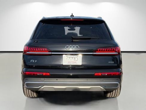 Used 2023 Audi Q7 3.0T Prestige w/ Prestige Package AWD/4WD image 4