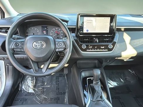 Used 2023 Toyota Corolla LE FWD image 10