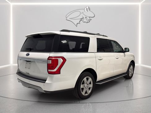 Used 2018 Ford Expedition Max XLT w/ Equipment Group 202A AWD/4WD image 6