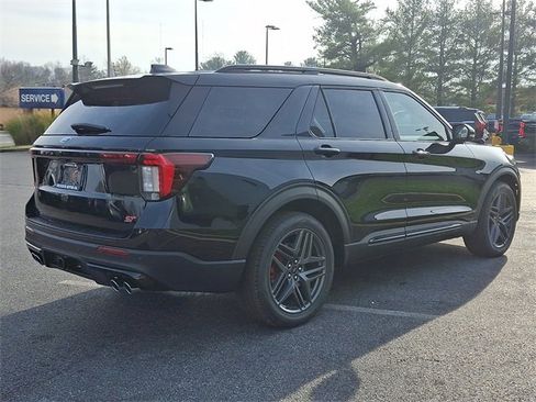 New 2026 Ford Explorer ST w/ Sun And Sound Package image 3
