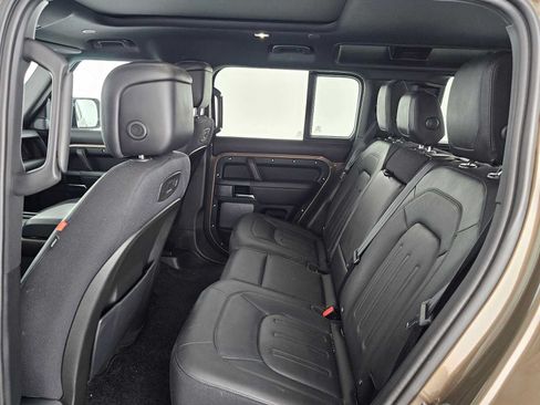Used 2020 Land Rover Defender 110 X AWD/4WD image 16