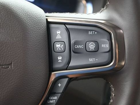 Used 2025 RAM 1500 Limited AWD/4WD image 24