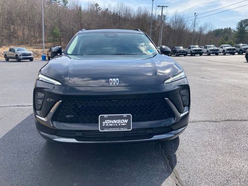 Used 2025 Buick Envision Sport Touring AWD/4WD image 2