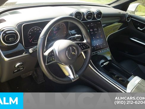 Used 2024 Mercedes-Benz GLC 300 4MATIC image 6