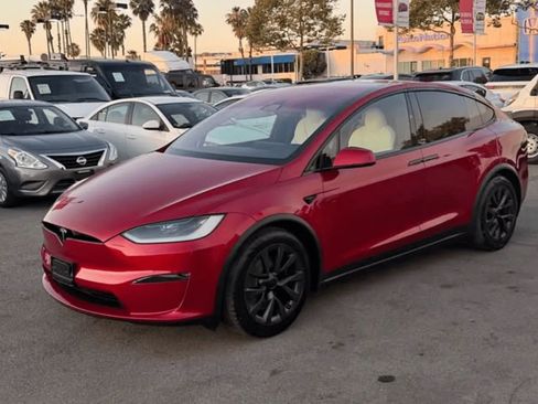 Used 2025 Tesla Model X AWD/4WD image 5