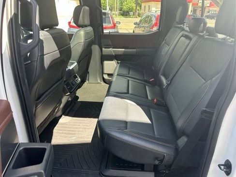 Used 2021 Ford F150 Lariat w/ Equipment Group 502A High AWD/4WD image 17