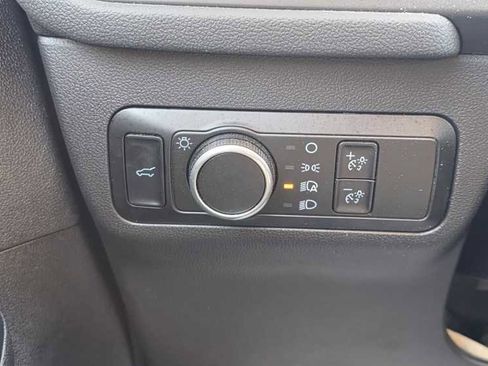 Used 2025 Ford Escape Active image 9