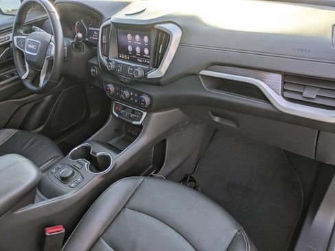Used 2024 GMC Terrain SLT w/ Tech Package AWD/4WD image 35