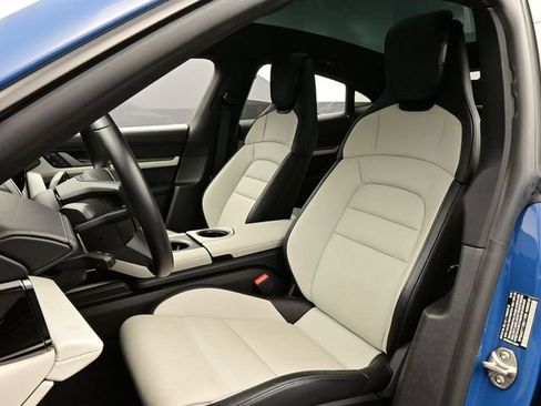 Certified 2025 Porsche Taycan AWD/4WD image 5