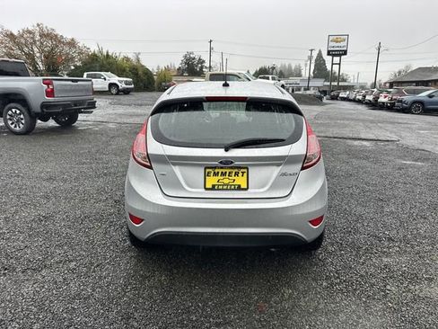 Used 2018 Ford Fiesta SE image 4