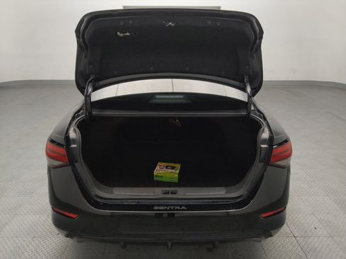 Used 2022 Nissan Sentra SV w/ All-Weather Package FWD image 29