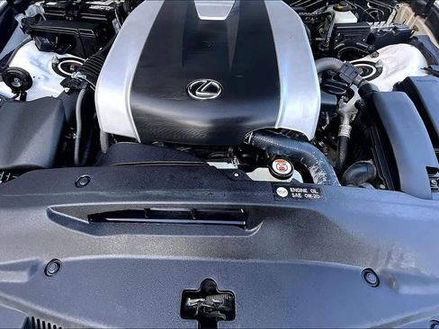 Used 2018 Lexus IS 300 AWD image 30