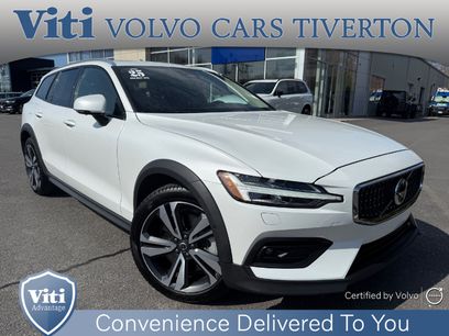 Used 2025 Volvo V60 B5 Cross Country Plus
