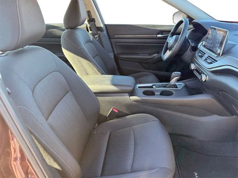 Certified 2025 Nissan Altima 2.5 SV image 15