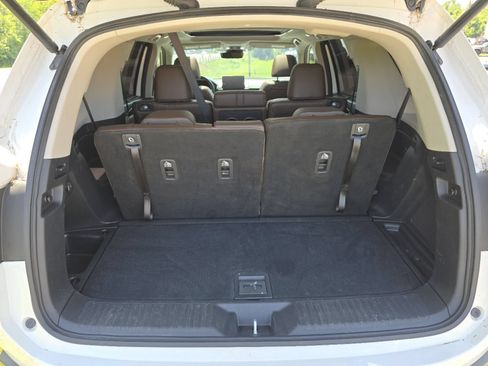 Used 2025 Honda Pilot Elite image 24